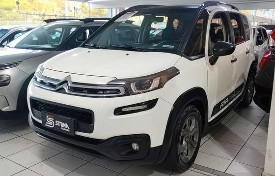 CITROËN AIRCROSS 1.6 VTI 120 FLEX LIVE EAT6 CITROËN AIRCROSS 1.6 VTI 120 FLEX LIVE EAT6